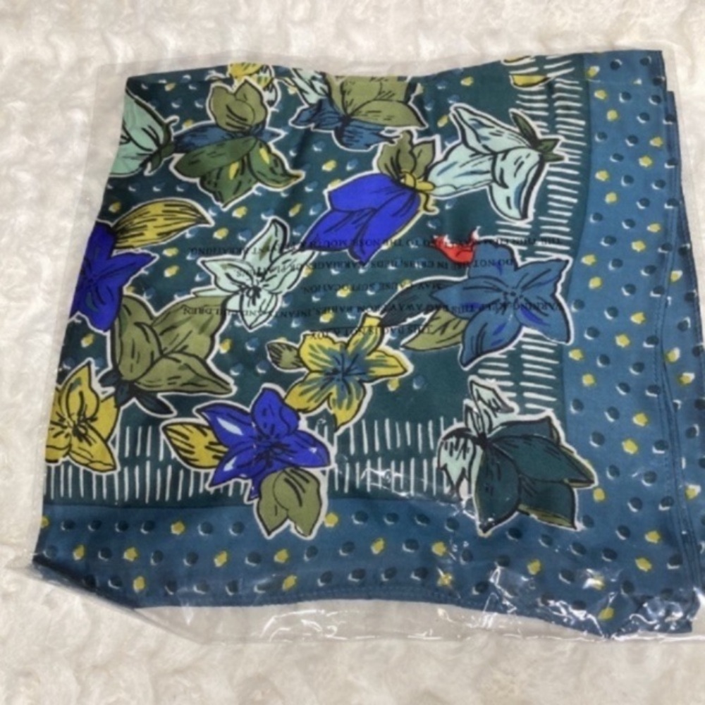Vera Bradley Falling Flowers Neck Scarf